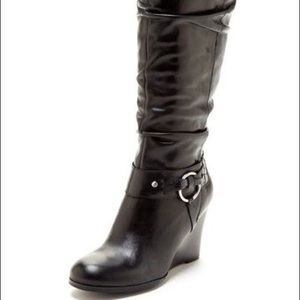Guess black leather boot